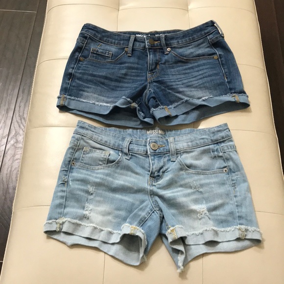 Mossimo Supply Co. Pants - 2 Mossimo Women’s denim shorts size 0 & 3 Mossimo Supply Co. Pants - 2 Mossimo Women’s denim shorts size 0 & 3